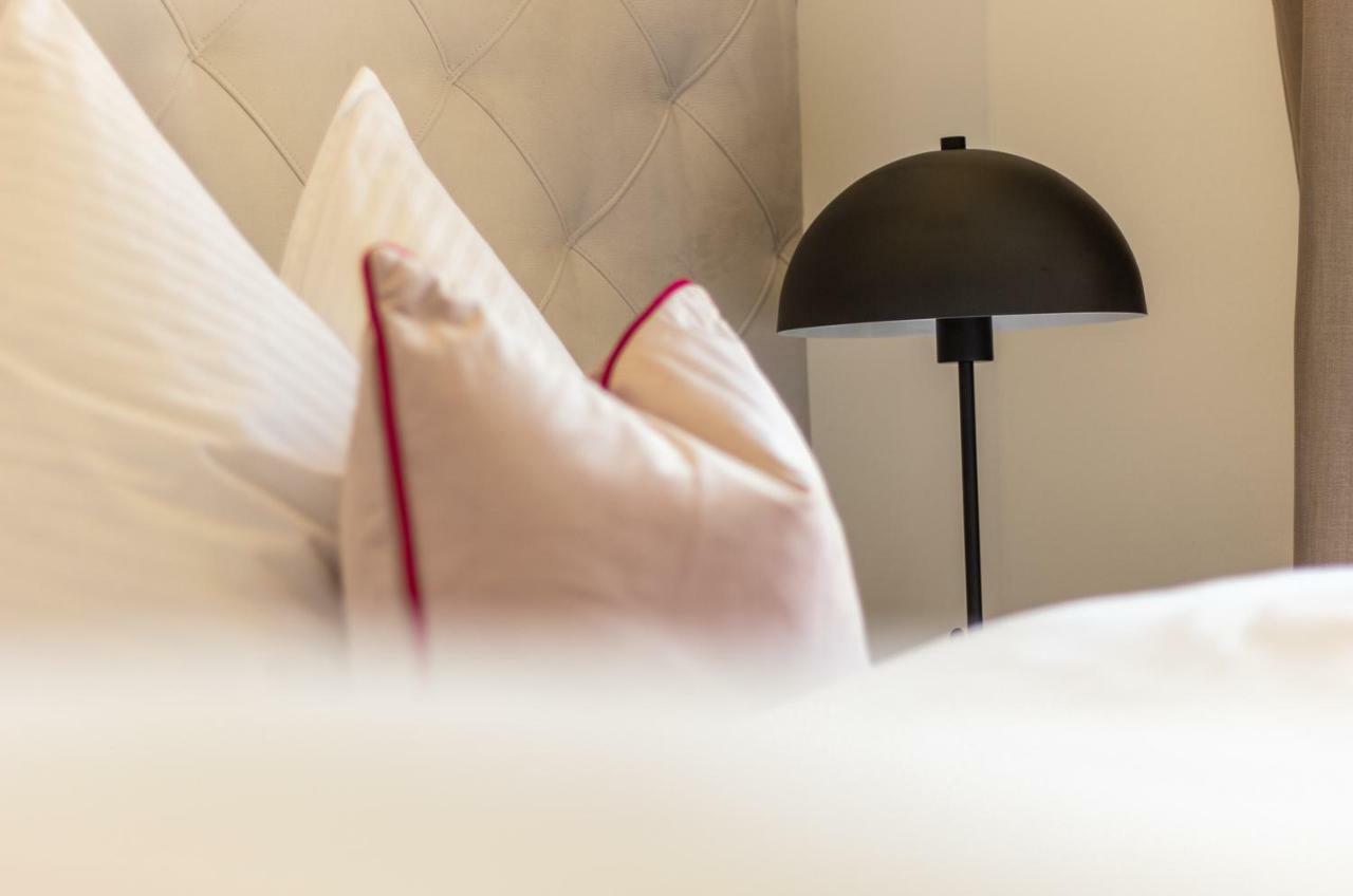 Hotel Weiss Munderfing Eksteriør billede